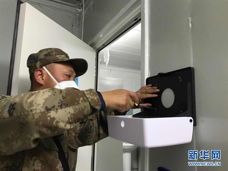 （新華全媒頭條·圖文互動）（10）武漢24小時(shí)