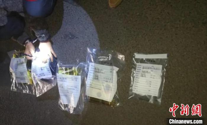 圖為云南警方查獲的毒品?！≡颇鲜」矎d供圖 攝