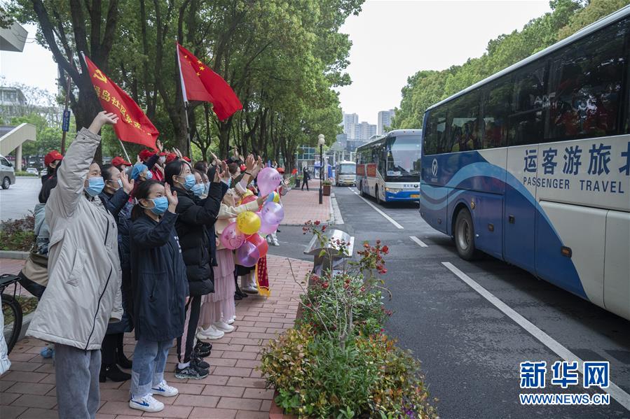 （新華全媒頭條·圖文互動(dòng)）（5）上下同心，守望相助——中國(guó)抗疫眾志成城的生動(dòng)實(shí)踐